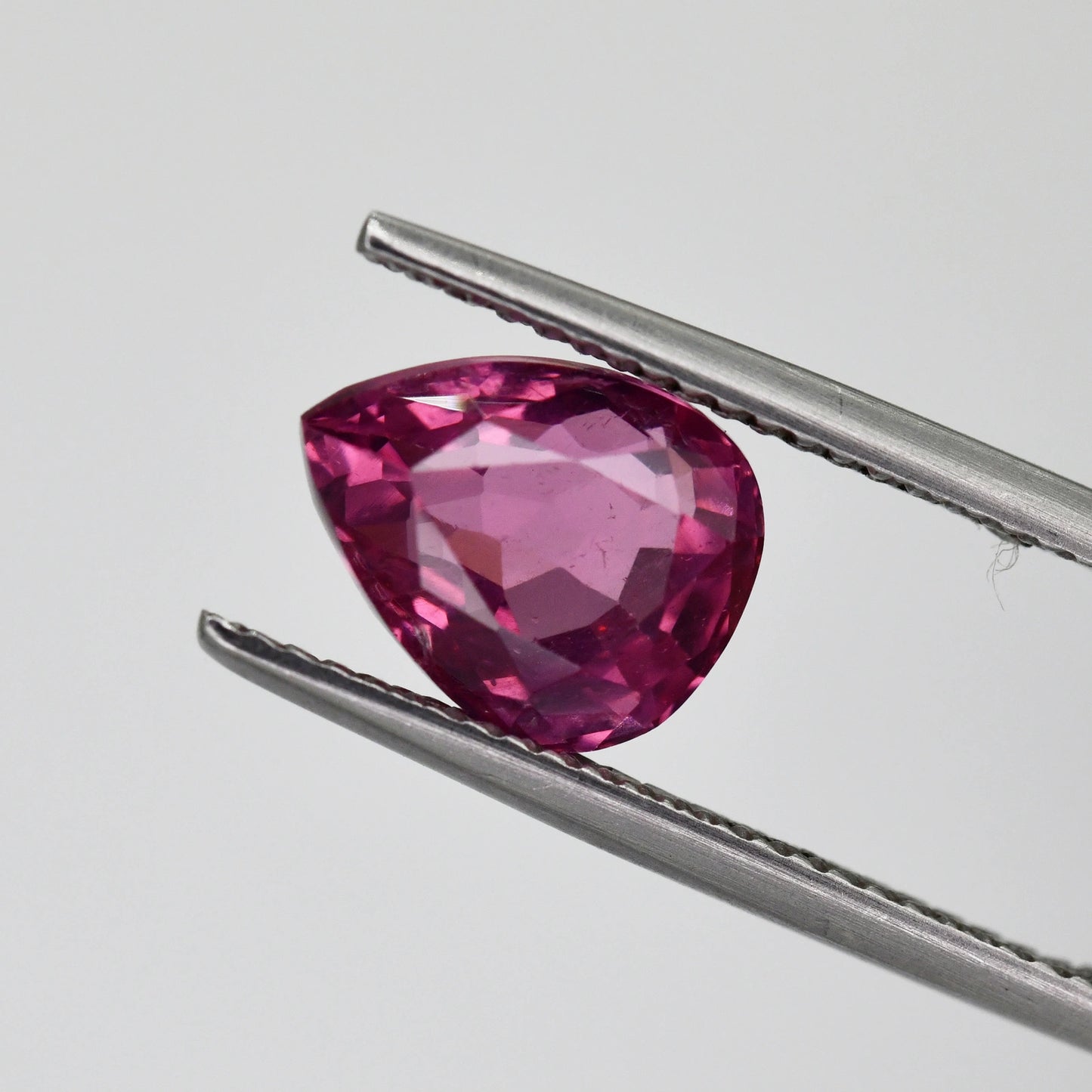 3.60ct Natural Pink Spinel – VVS1 Pear Cut Tanzanian Collector's Gem COBS23