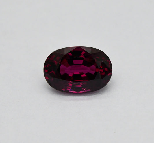 8.37ct Flawless Pink Rhodolite Garnet | Natural Tanzanian Oval Cut GAR18