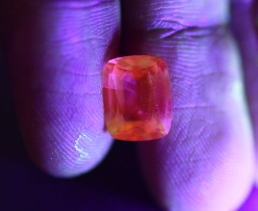 The Luminous Wonder: 4.28 Carat Strong UV Grossular Garnet GAR04