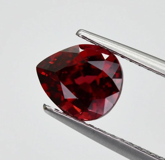 2.30ct Natural African Pyrope Garnet | Deep Red Pear Cut VV GAR16