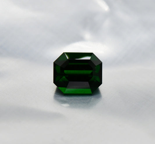 4.33ct Natural Tanzanian Tsavorite | Octagonal Vivid Green Garnet