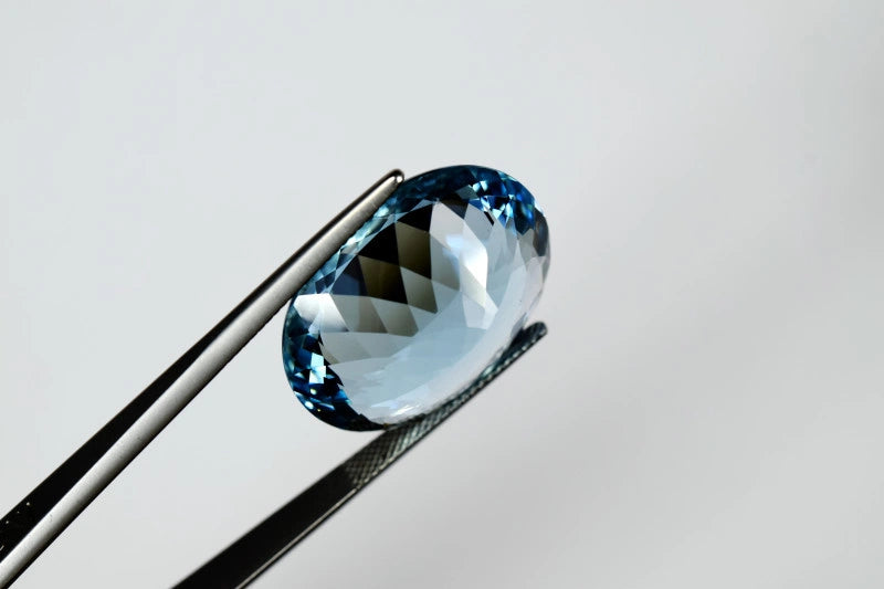 30.11ct Natural Oval Aquamarine – Huge Untreated Faceted Gemstone AQA06