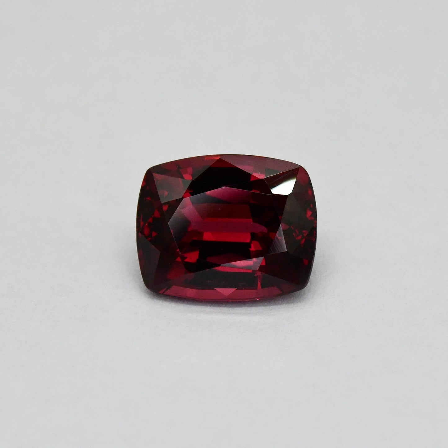 7.12 Cts Rhodolite Garnet 