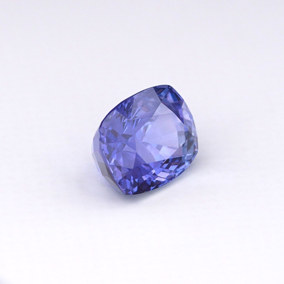 7.04ct Unheated Natural Violetish Blue Sapphire - GUILD Certified Cushion - BSAP7