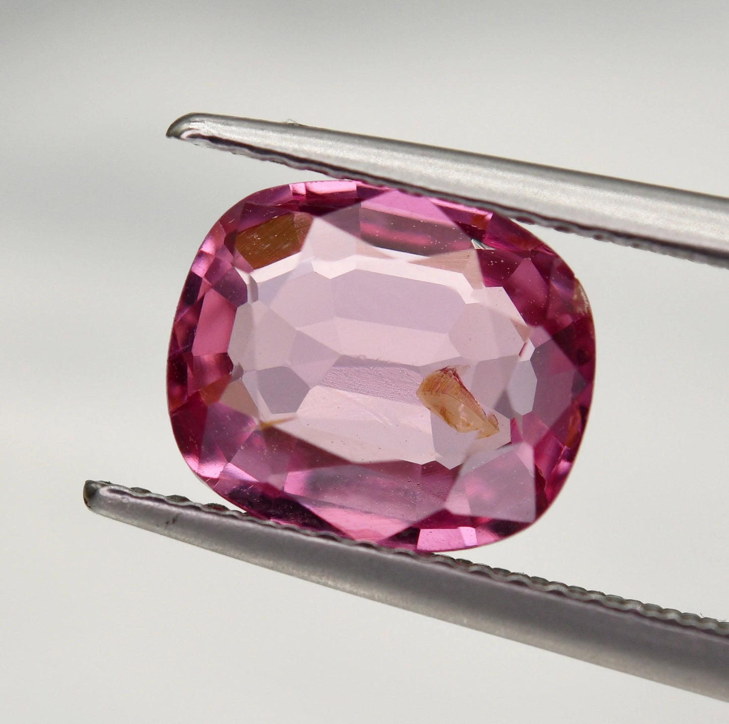 2.78ct Natural Pink Spinel – VS1 Oval Cut Tanzanian Gemstone COBS10